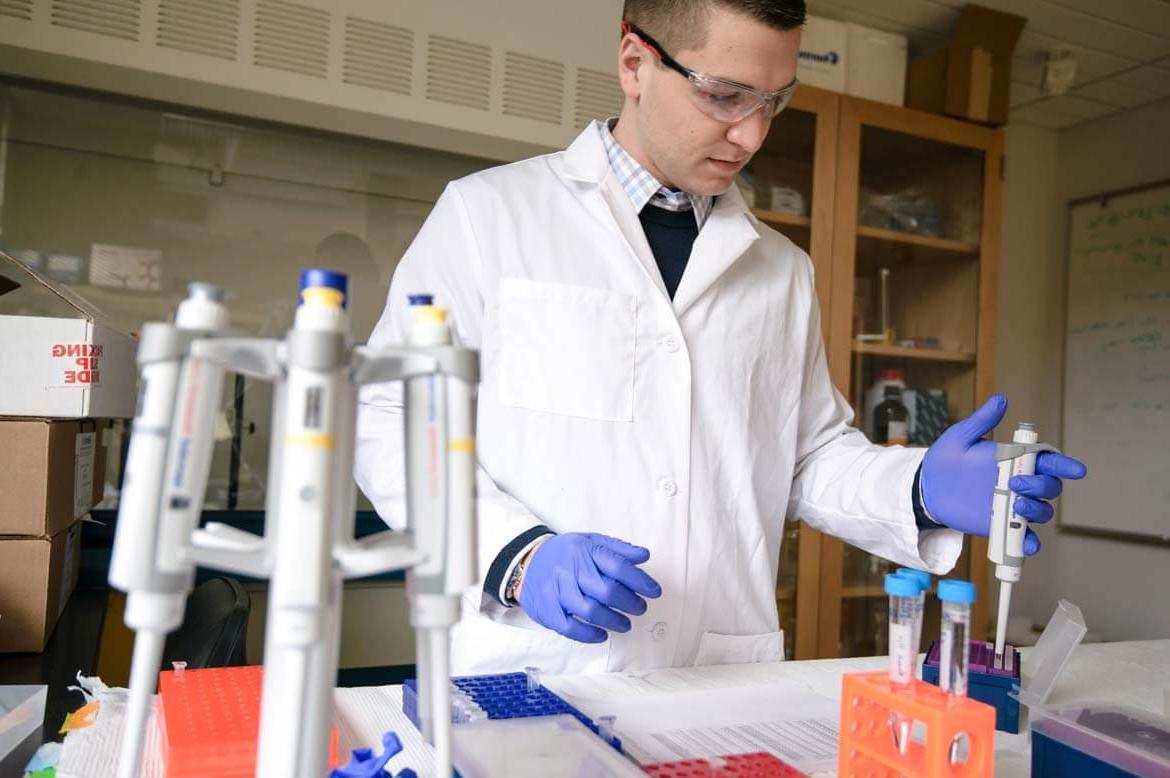 Biochem student doing research in a lab