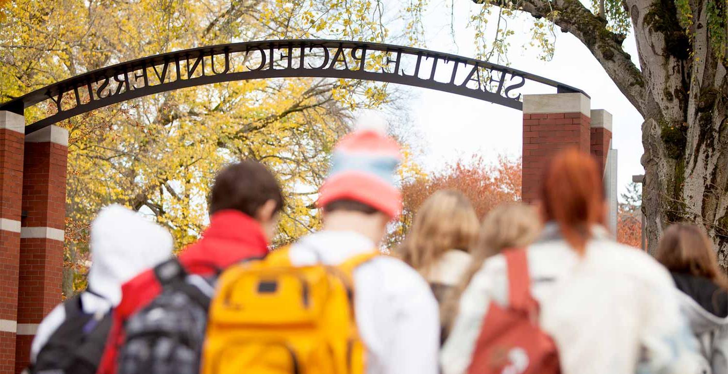 Students walking in the Loop